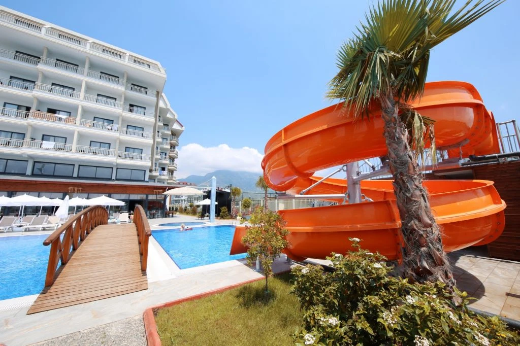 Kapalı & Açık Havuz