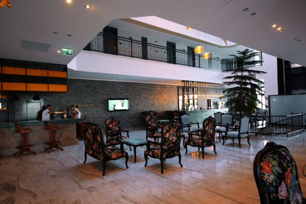 Lobi Bar