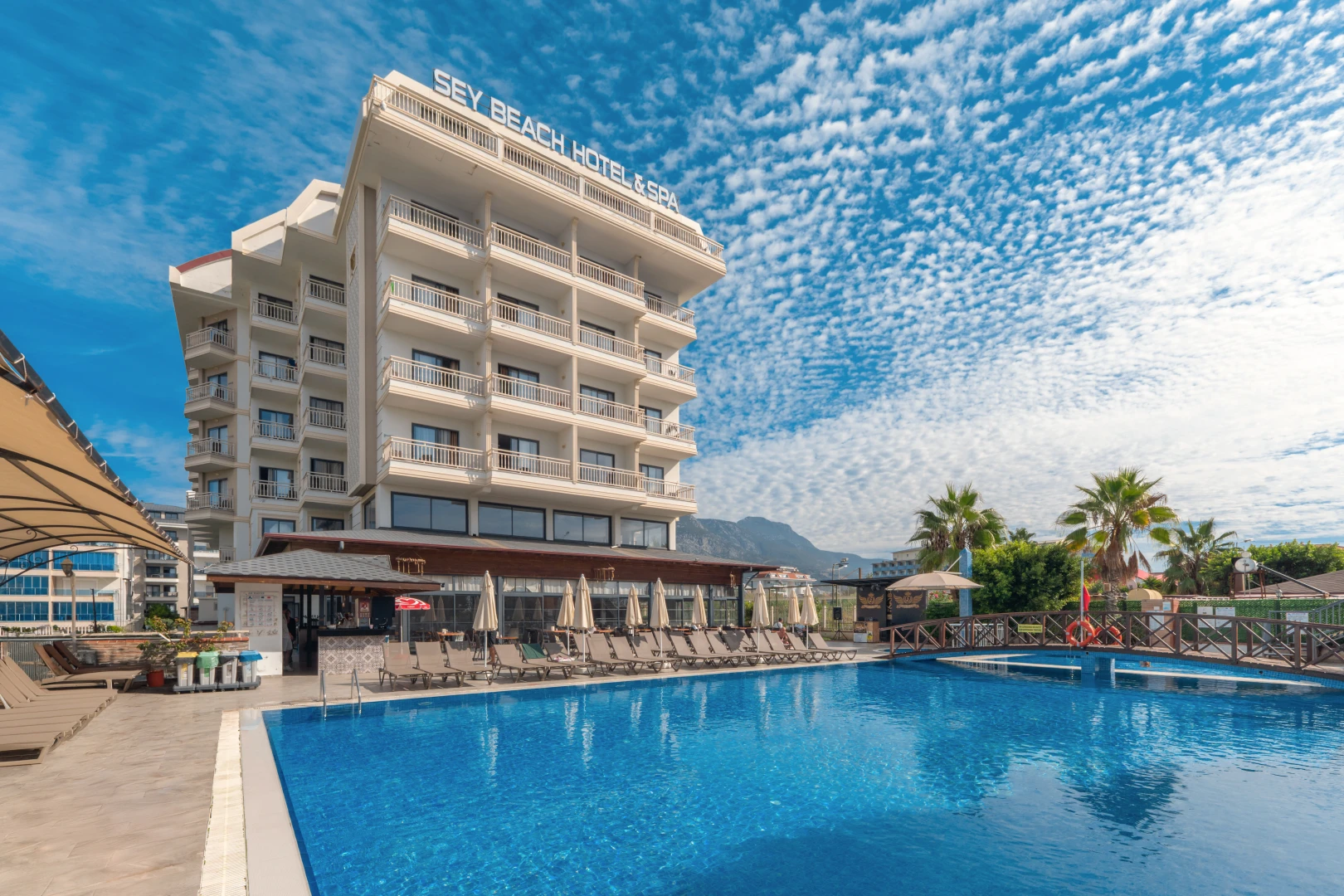 Kapalı & Açık Havuz